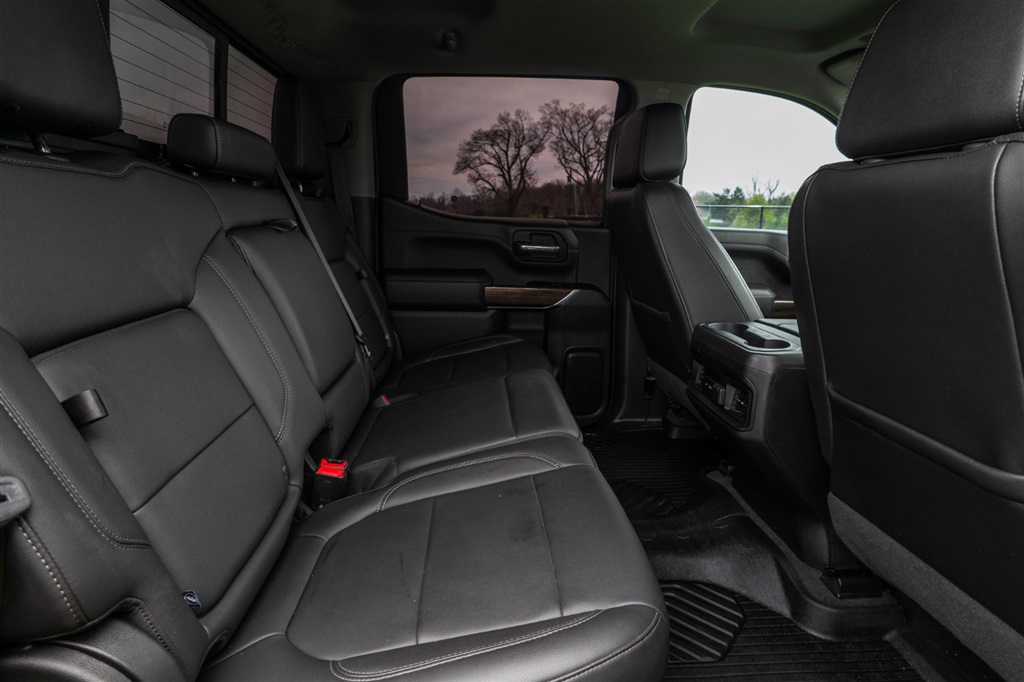 ChevroletSilverado 1500 LT Trail Boss Crew Cab 4WD34