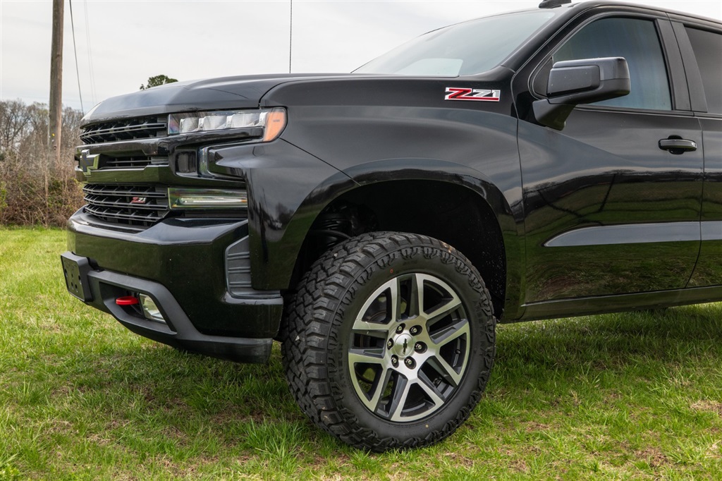 ChevroletSilverado 1500 LT Trail Boss Crew Cab 4WD6