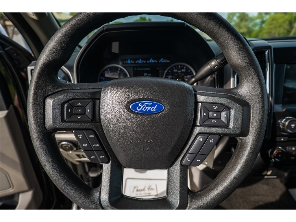 FordF-250 SD XLT Crew Cab 4WD20
