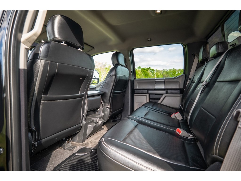 FordF-250 SD XLT Crew Cab 4WD27