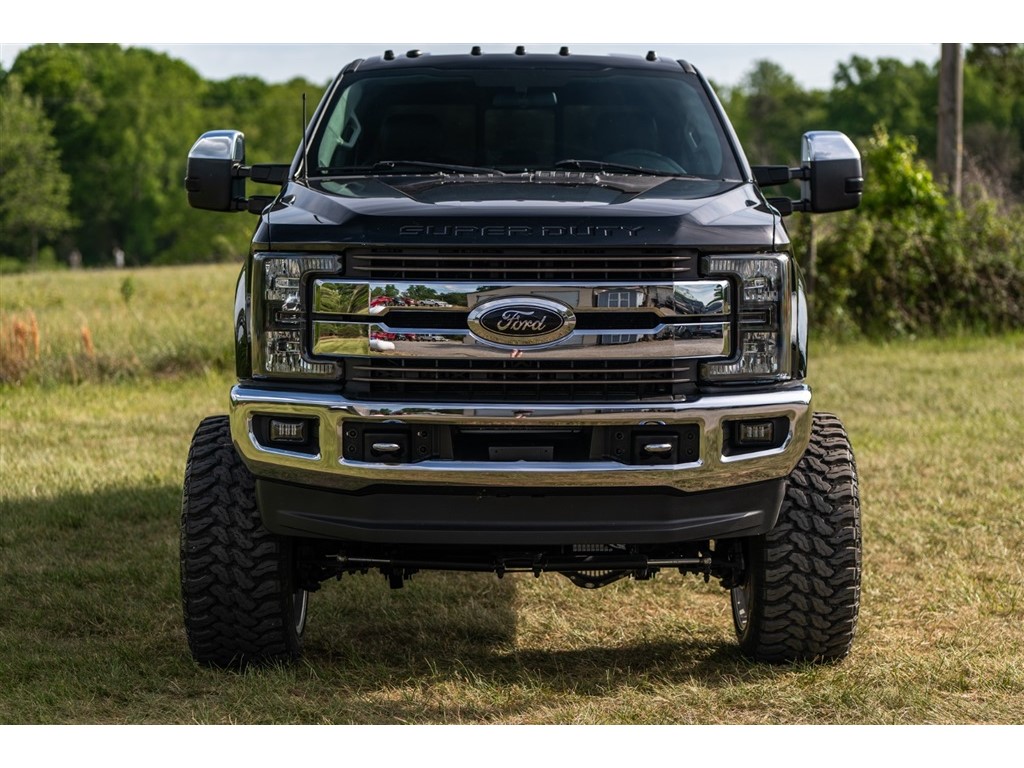 FordF-250 SD XLT Crew Cab 4WD5