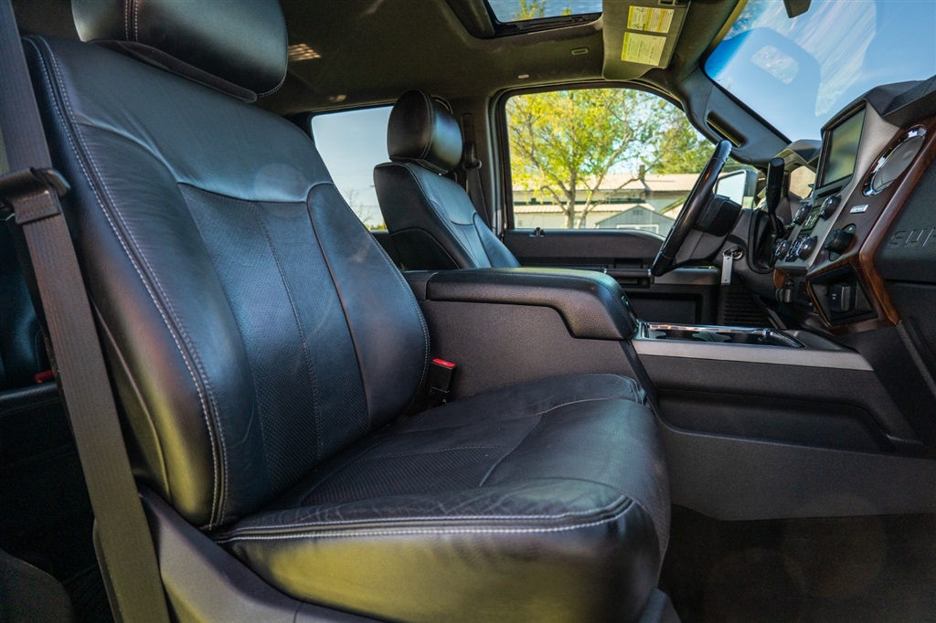 FordF-250 SD Lariat Crew Cab 4WD32