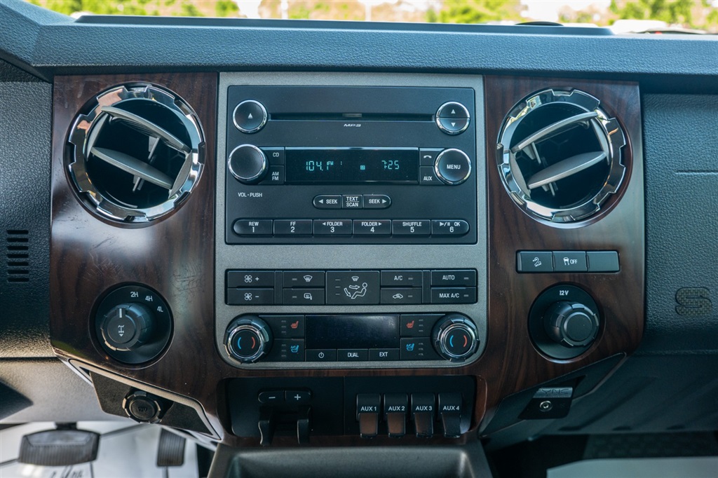 FordF-350 SD Lariat Crew Cab 4WD15