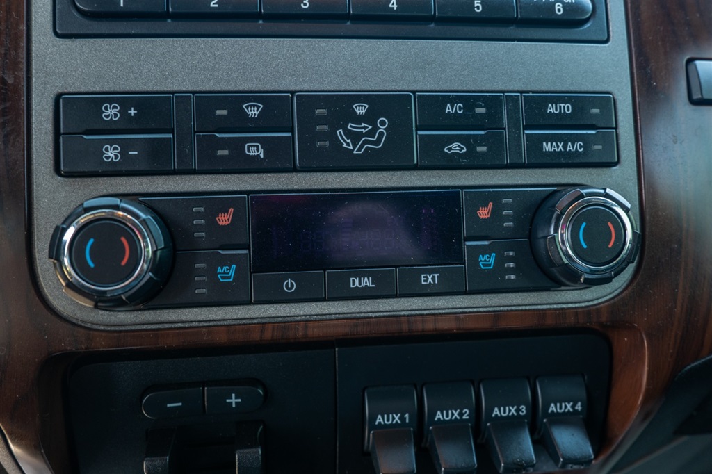 FordF-350 SD Lariat Crew Cab 4WD16