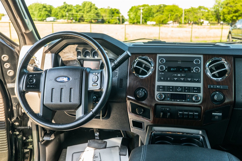 FordF-350 SD Lariat Crew Cab 4WD21