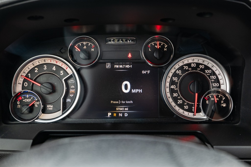 RAM2500 Laramie Crew Cab SWB 4WD16