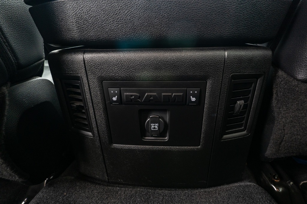 RAM2500 Laramie Crew Cab SWB 4WD27