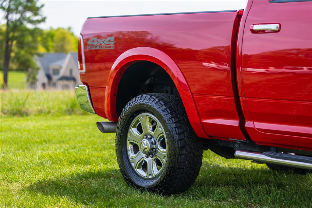 RAM2500 Laramie Crew Cab SWB 4WD4