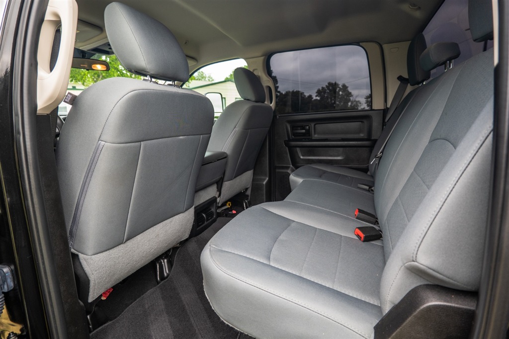 RAM3500 Tradesman Crew Cab 4WD DRW20