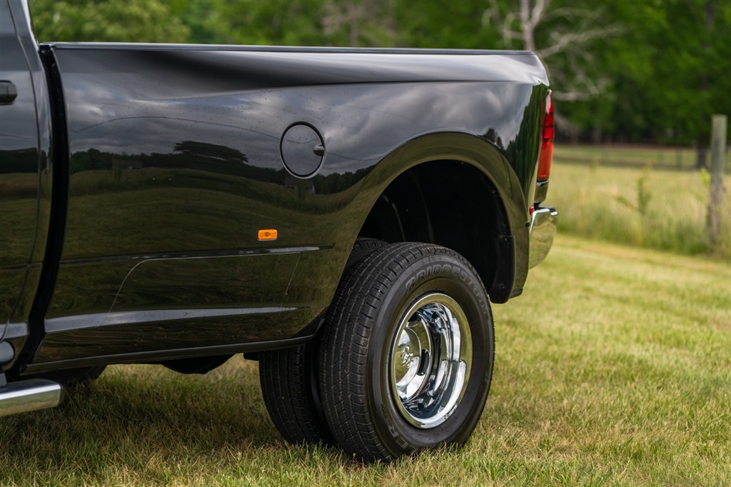RAM3500 Tradesman Crew Cab 4WD DRW7