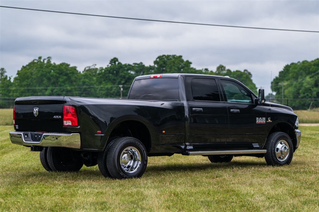 RAM3500 Tradesman Crew Cab 4WD DRW9