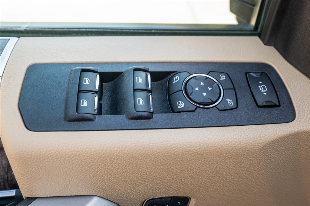 FordF-350 SD Lariat  Ultimate Crew Cab 4WD20