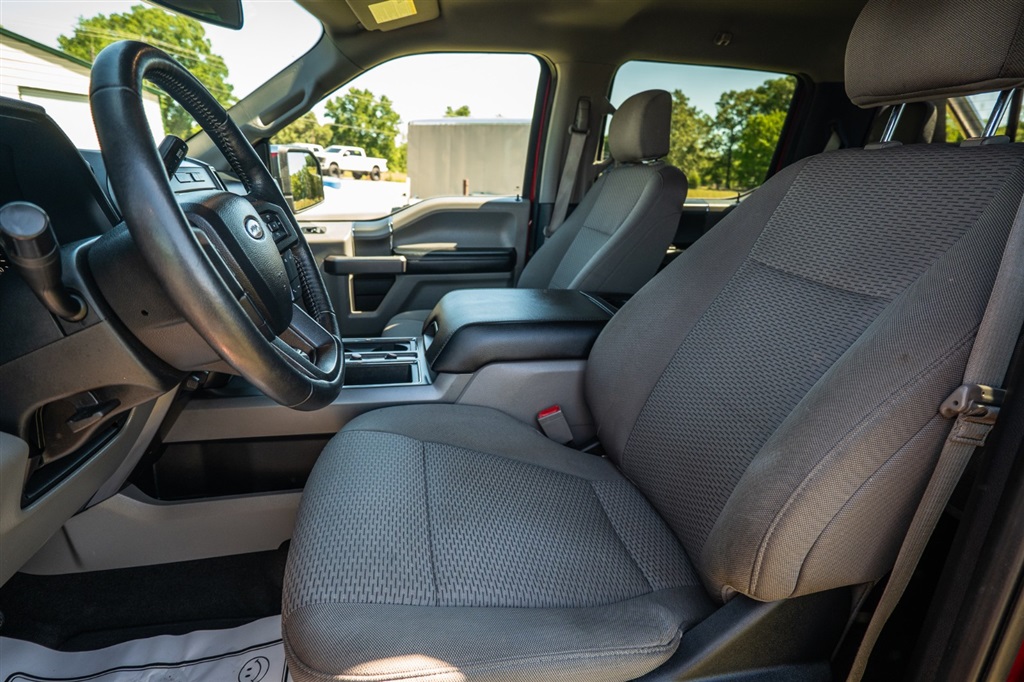 FordF-150 XLT SuperCrew 5.5-ft. Bed 4WD17