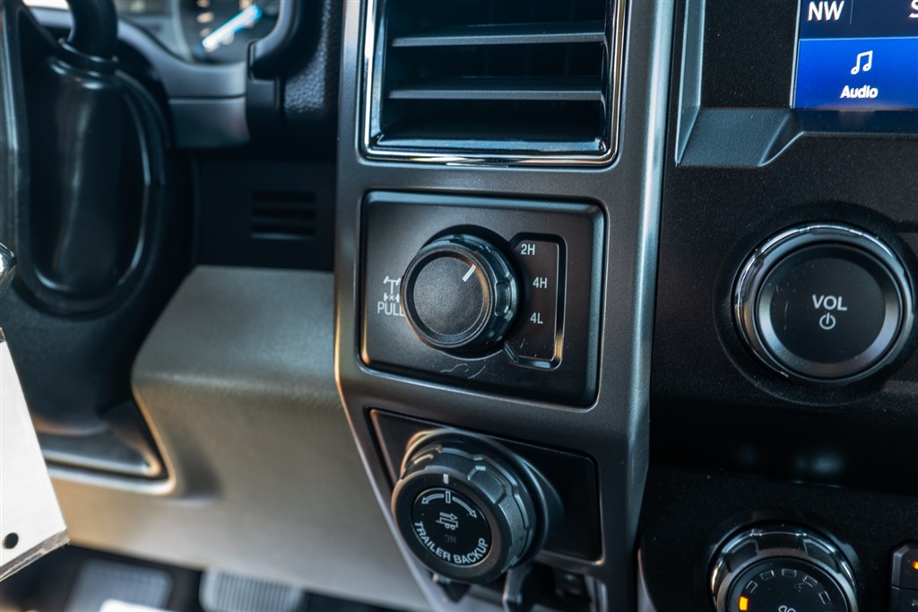 FordF-150 XLT SuperCrew 5.5-ft. Bed 4WD22