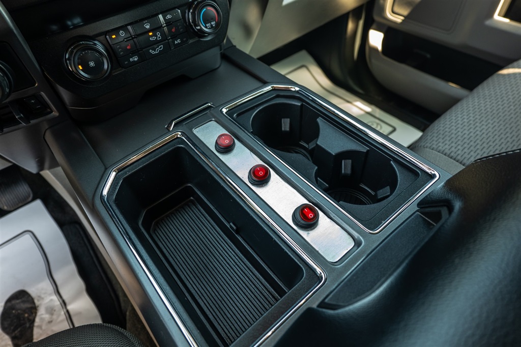 FordF-150 XLT SuperCrew 5.5-ft. Bed 4WD23
