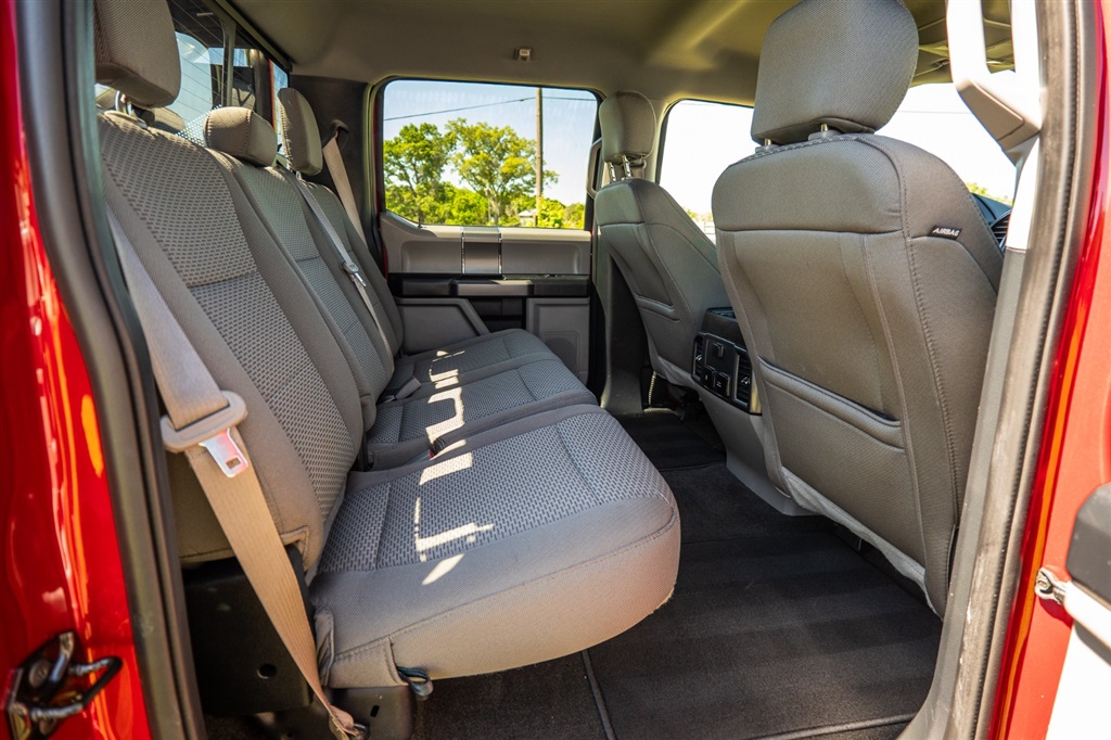 FordF-150 XLT SuperCrew 5.5-ft. Bed 4WD32