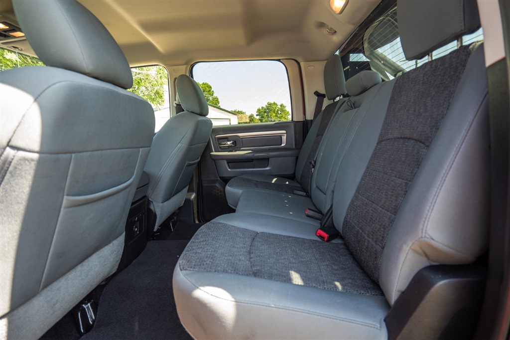 RAM2500 SLT Crew Cab SWB 4WD21