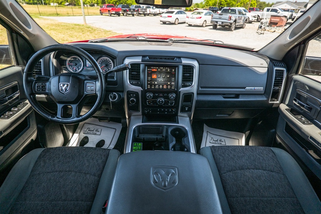 RAM2500 SLT Crew Cab SWB 4WD23