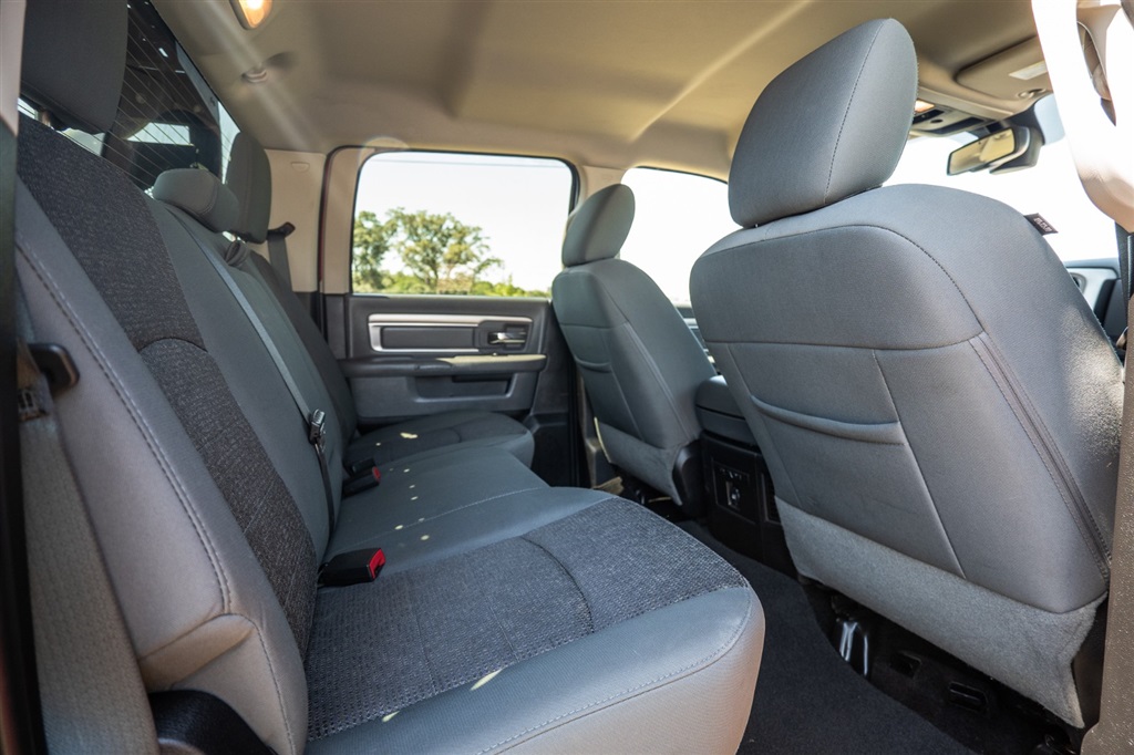 RAM2500 SLT Crew Cab SWB 4WD28