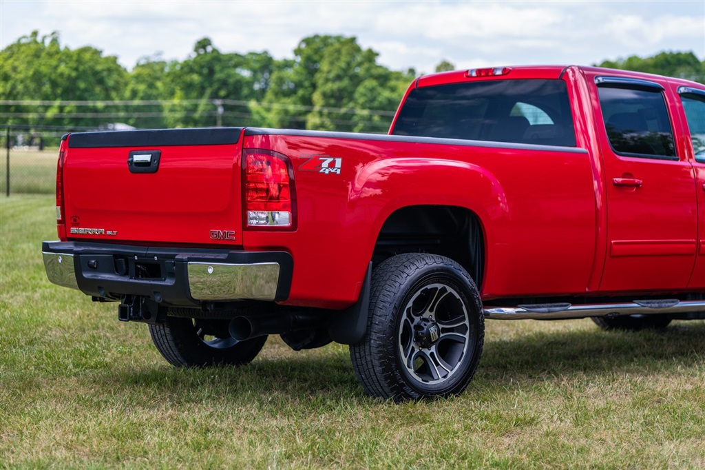 GMCSierra 3500HD SLT Crew Cab 4WD10