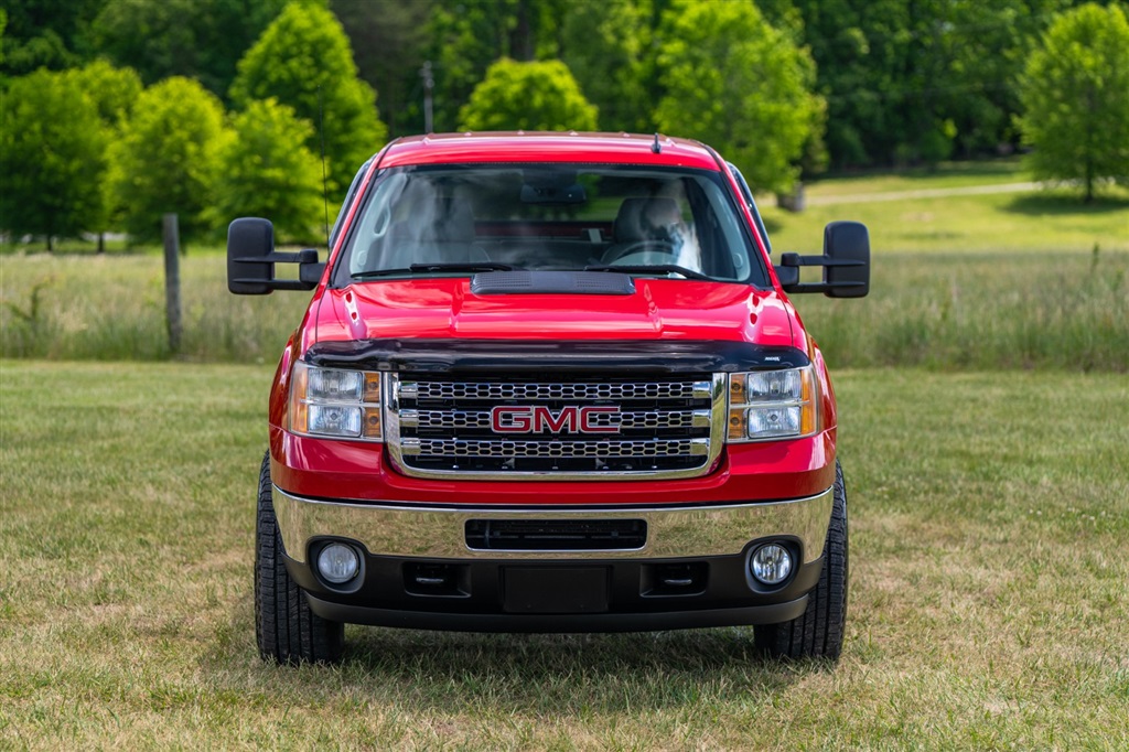 GMCSierra 3500HD SLT Crew Cab 4WD2
