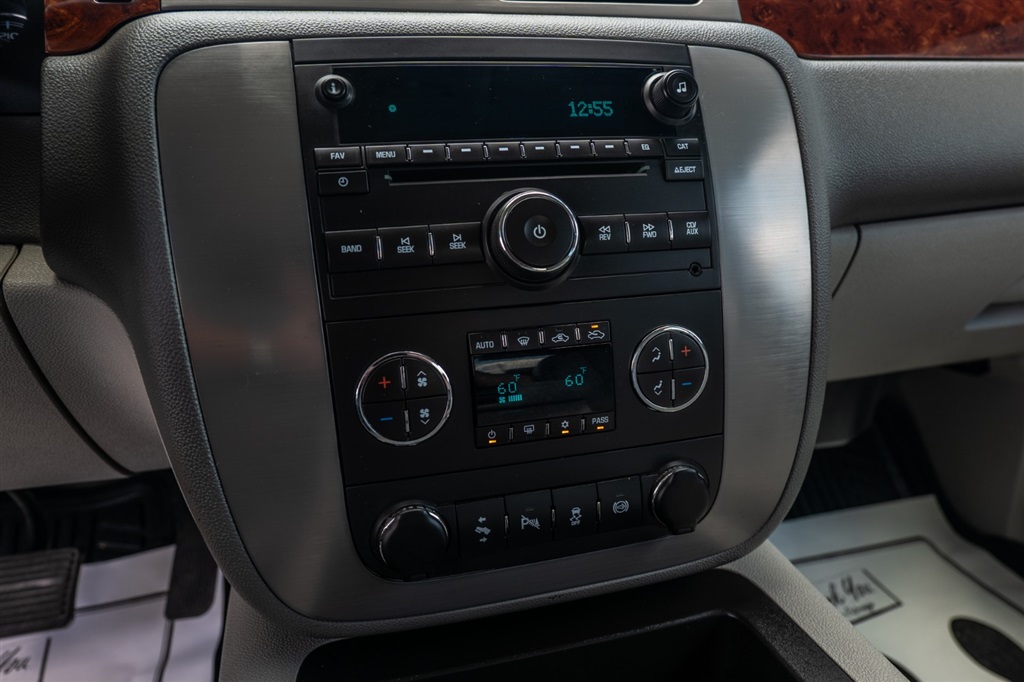 GMCSierra 3500HD SLT Crew Cab 4WD22