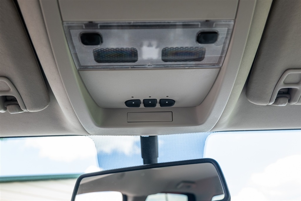 GMCSierra 3500HD SLT Crew Cab 4WD24