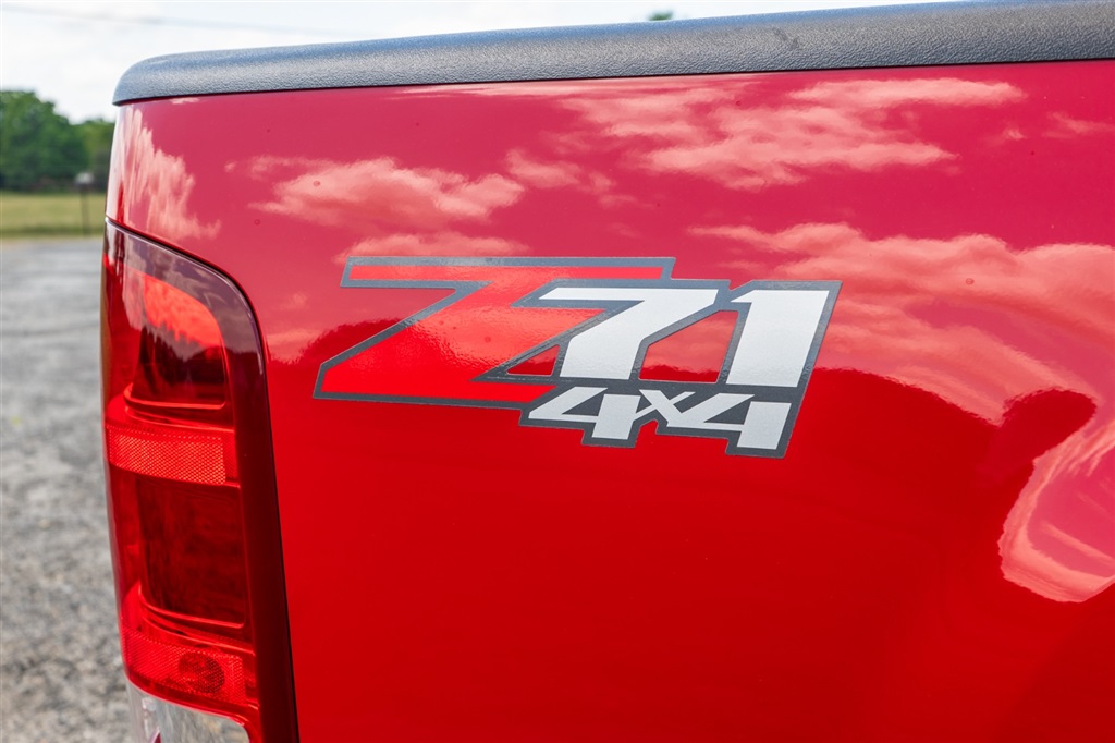GMCSierra 3500HD SLT Crew Cab 4WD29