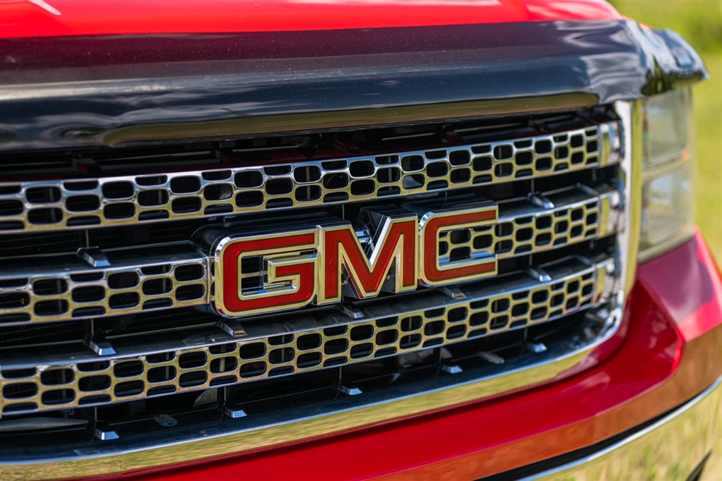 GMCSierra 3500HD SLT Crew Cab 4WD6