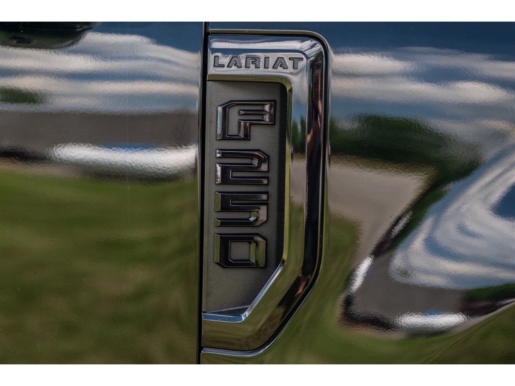 FordF-250 SD Lariat Crew Cab 4WD12