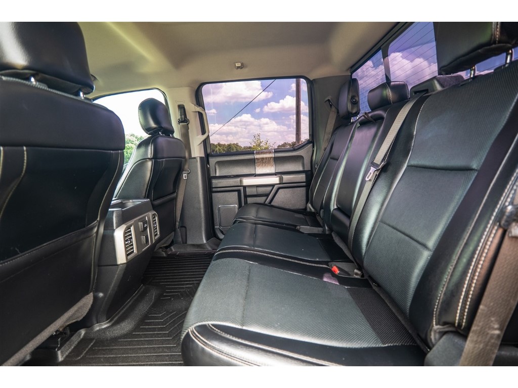 FordF-250 SD Lariat Crew Cab 4WD34