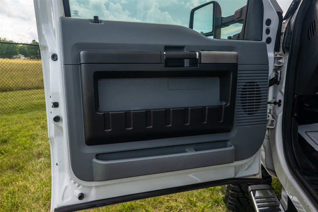 FordF-250 SD XLT Crew Cab 4WD10