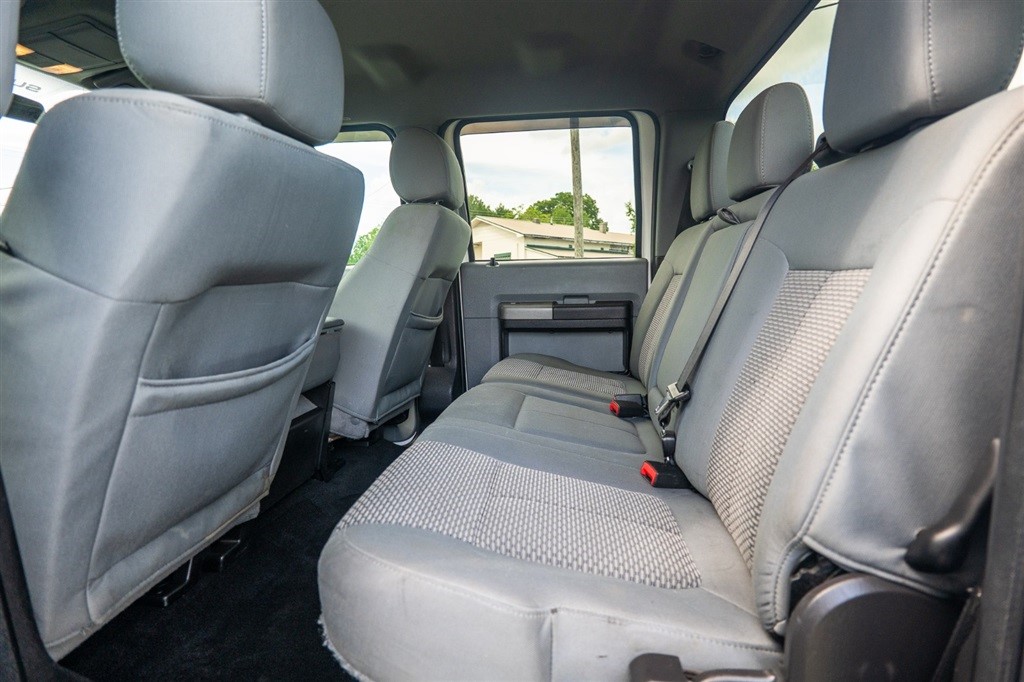 FordF-250 SD XLT Crew Cab 4WD25