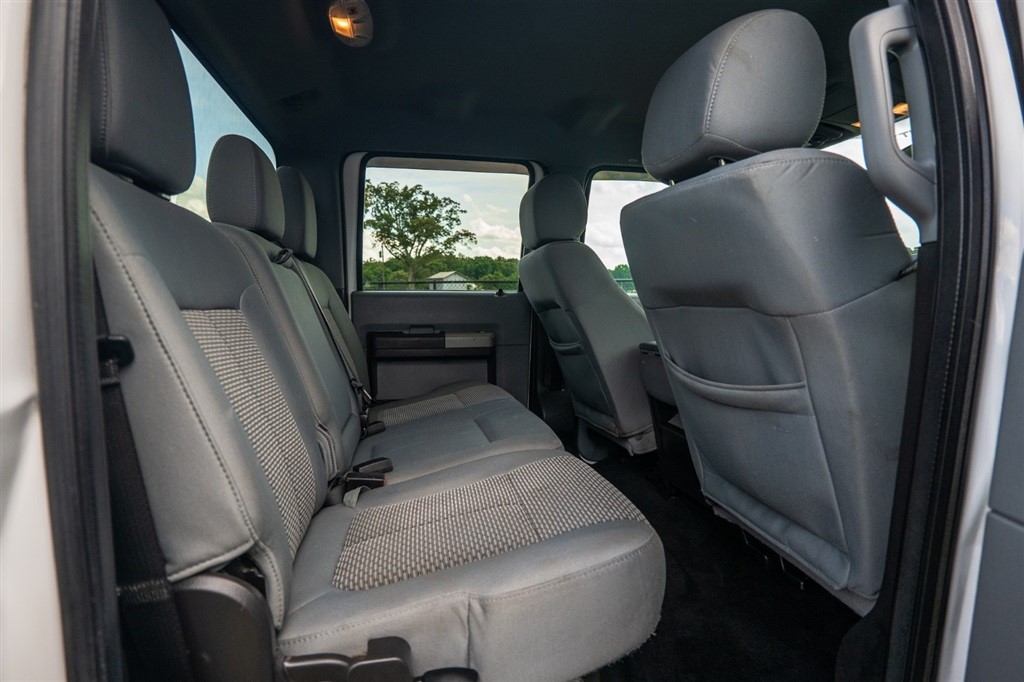 FordF-250 SD XLT Crew Cab 4WD33