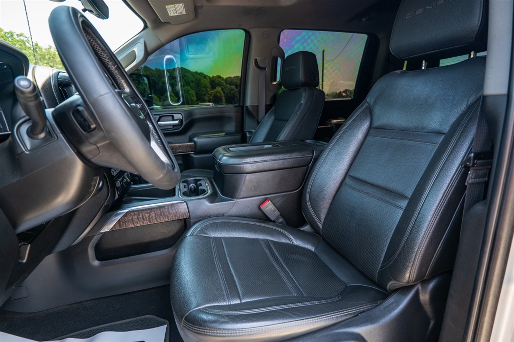 GMCSierra 2500HD Den16