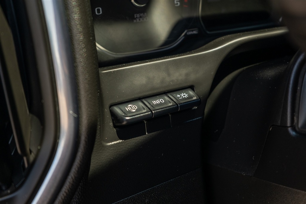 GMCSierra 2500HD Den18