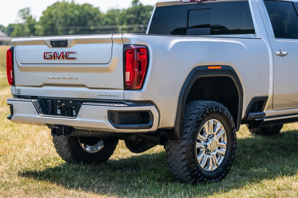 GMCSierra 2500HD Den7