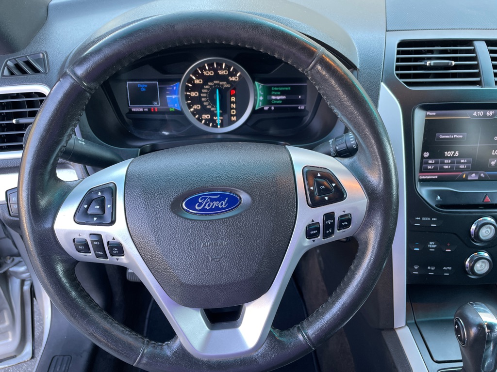 2013 Ford Explorer XLT photo