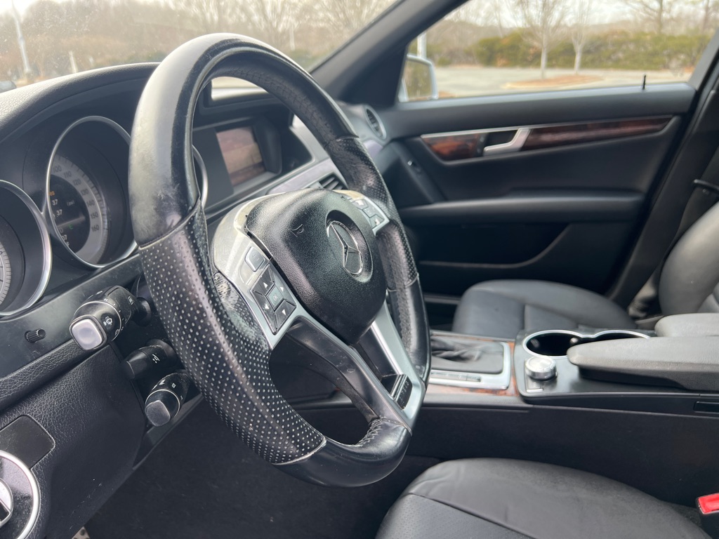 2013 Mercedes-Benz C-Class C250 Luxury photo
