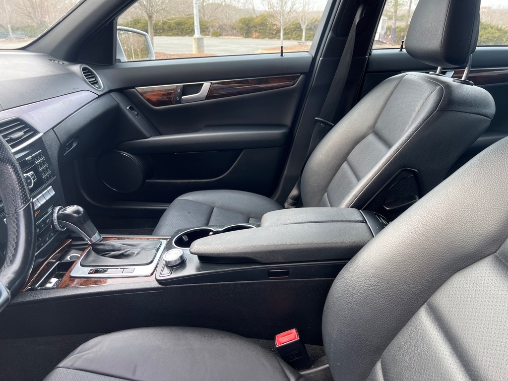 2013 Mercedes-Benz C-Class C250 Luxury photo