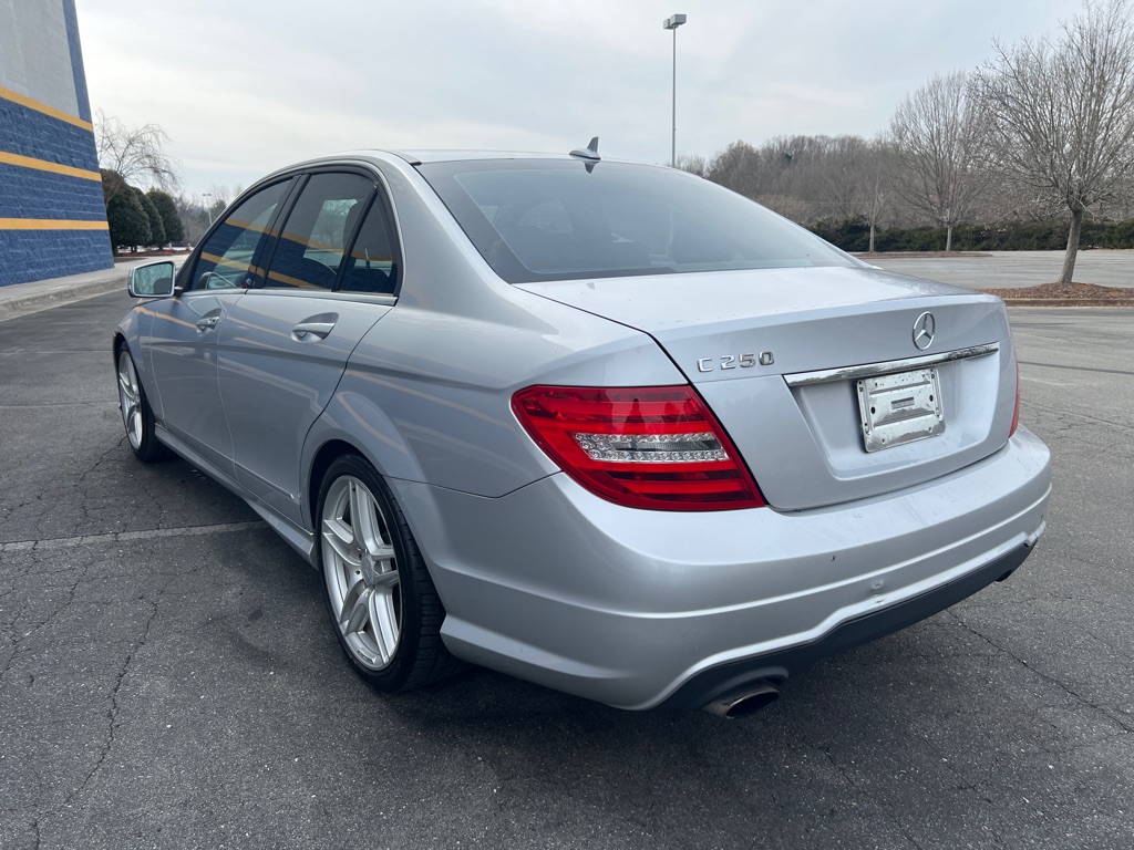 2013 Mercedes-Benz C-Class C250 Luxury photo