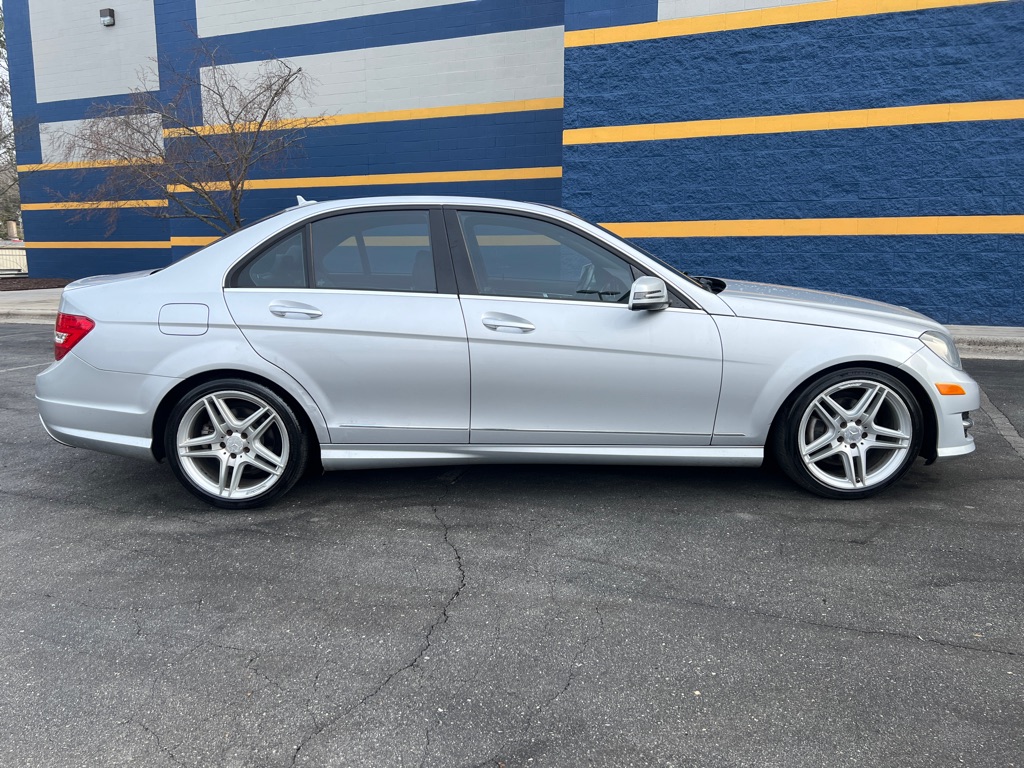 2013 Mercedes-Benz C-Class C250 Luxury photo