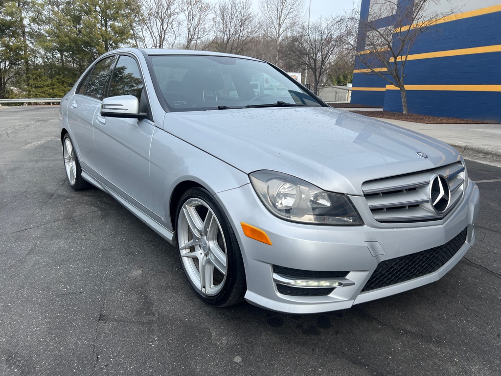 2013 Mercedes-Benz C-Class C250 Luxury photo