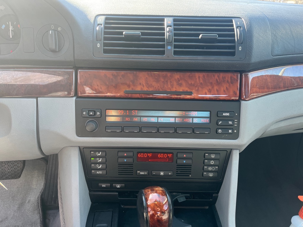 2002 BMW 5-Series 530i photo