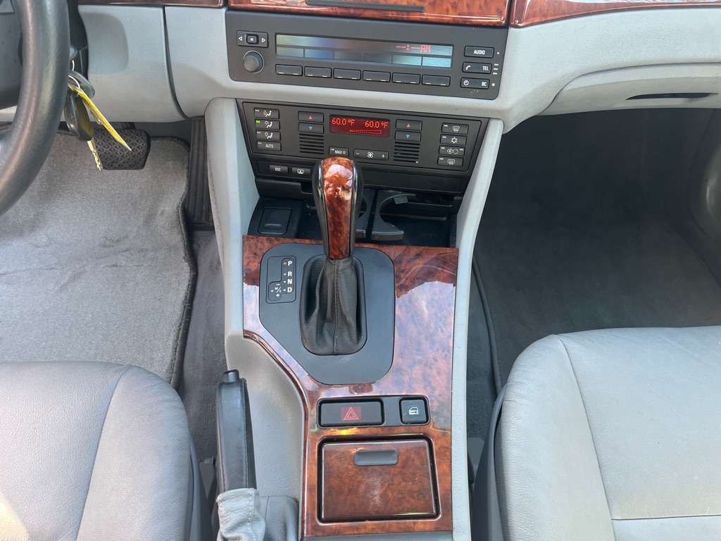 2002 BMW 5-Series 530i photo