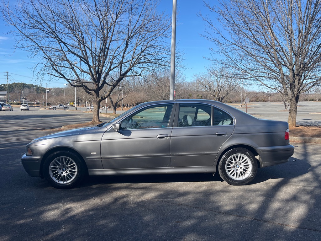 2002 BMW 5-Series 530i photo