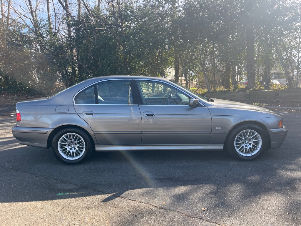2002 BMW 5-Series 530i photo