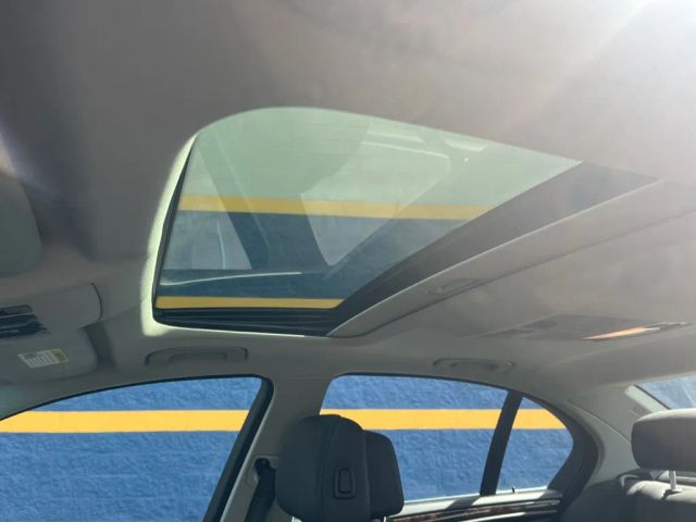 BMW5 Series 535i xDrive Sedan 4D14