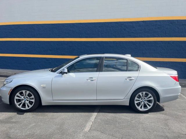 BMW5 Series 535i xDrive Sedan 4D2