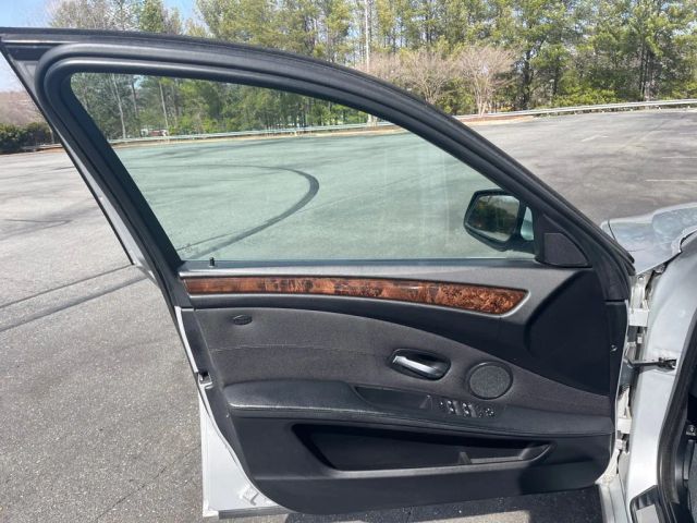 BMW5 Series 535i xDrive Sedan 4D9